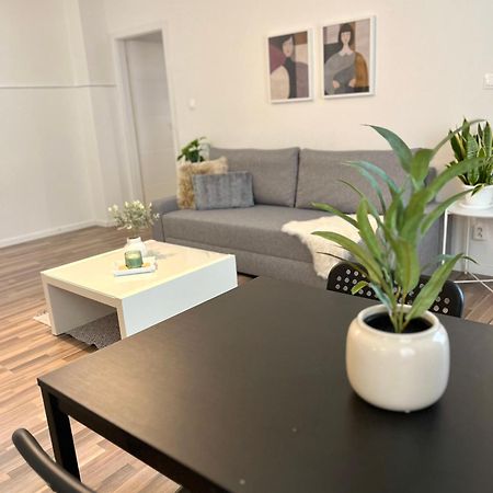 Apartment Adele - Old Town บราติสลาวา ภายนอก รูปภาพ