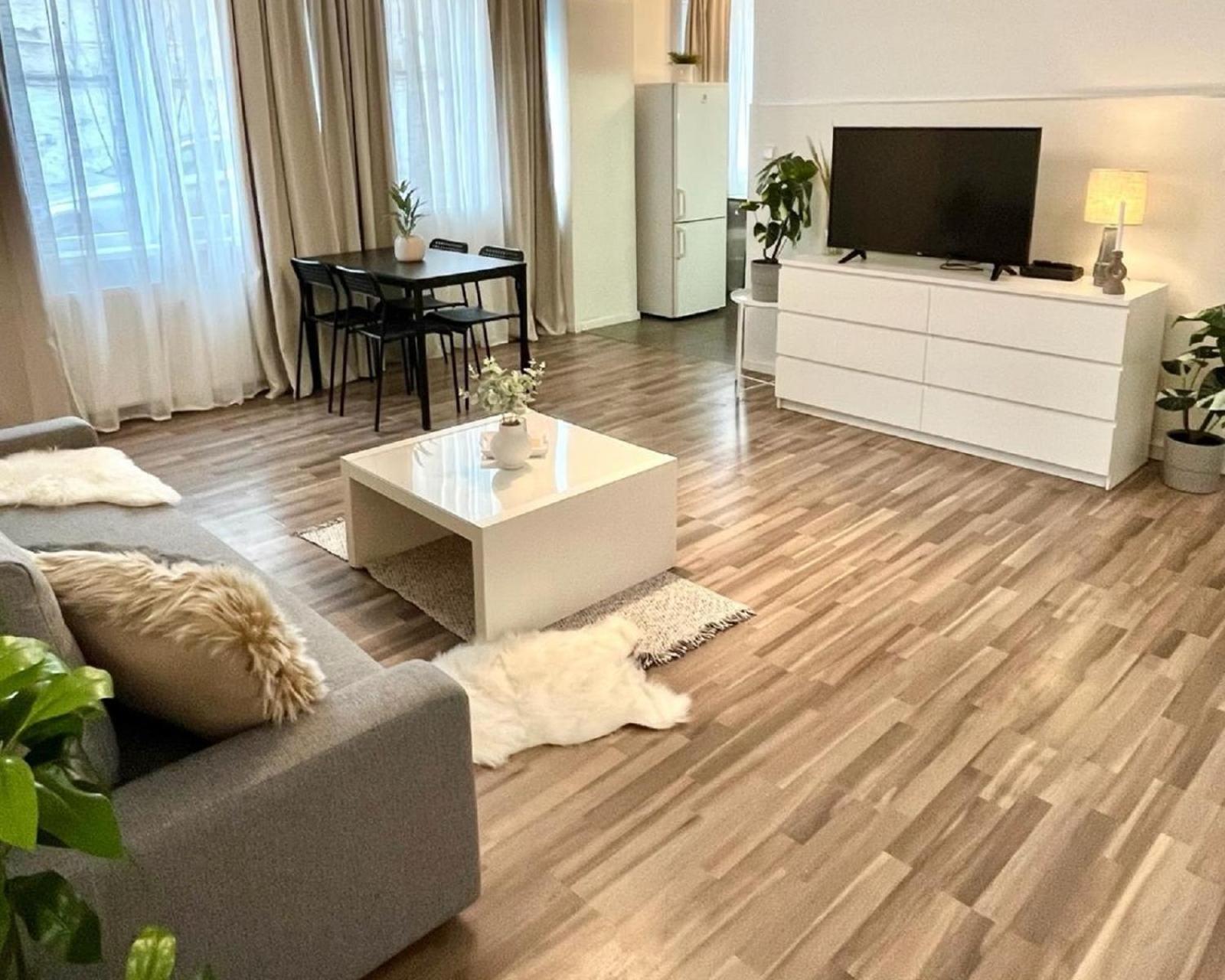 Apartment Adele - Old Town บราติสลาวา ภายนอก รูปภาพ
