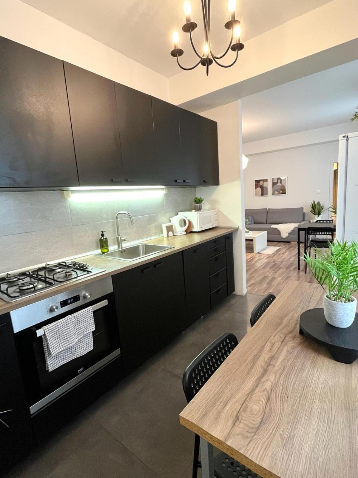 Apartment Adele - Old Town บราติสลาวา ภายนอก รูปภาพ